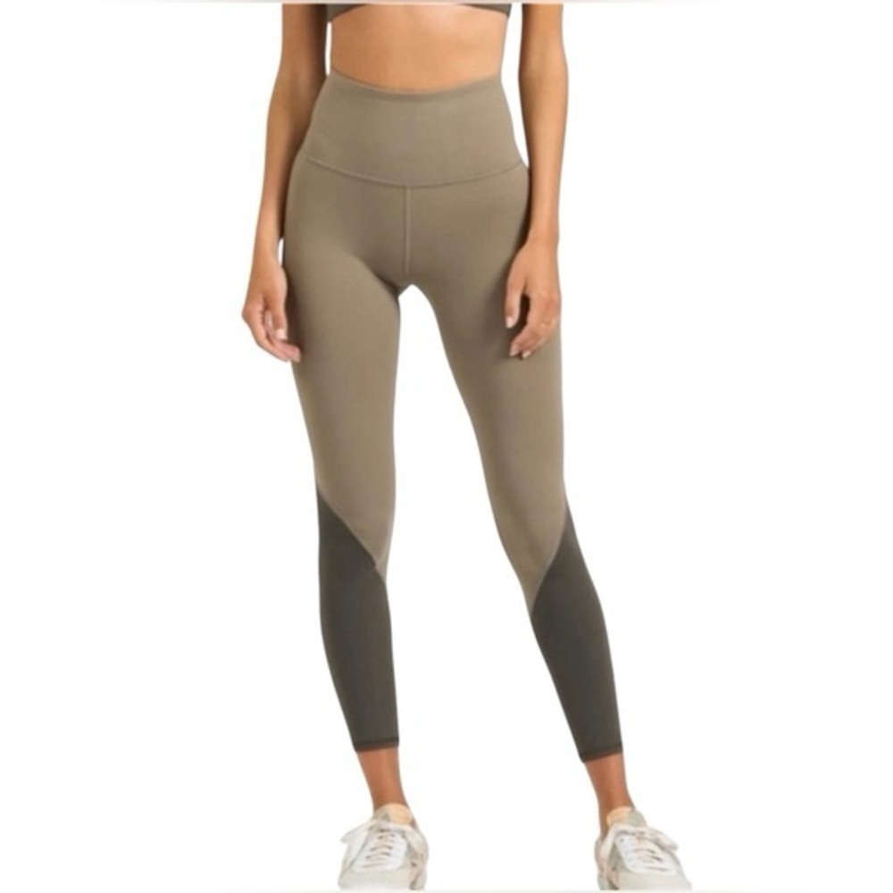 vuori colorblock studio high waisted leggings